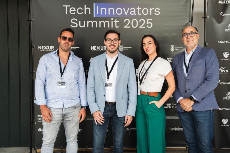 Équipe lendermarket au Tech Innovators Summit 2025